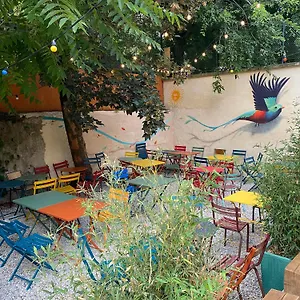 Yasi Hostel Lyon